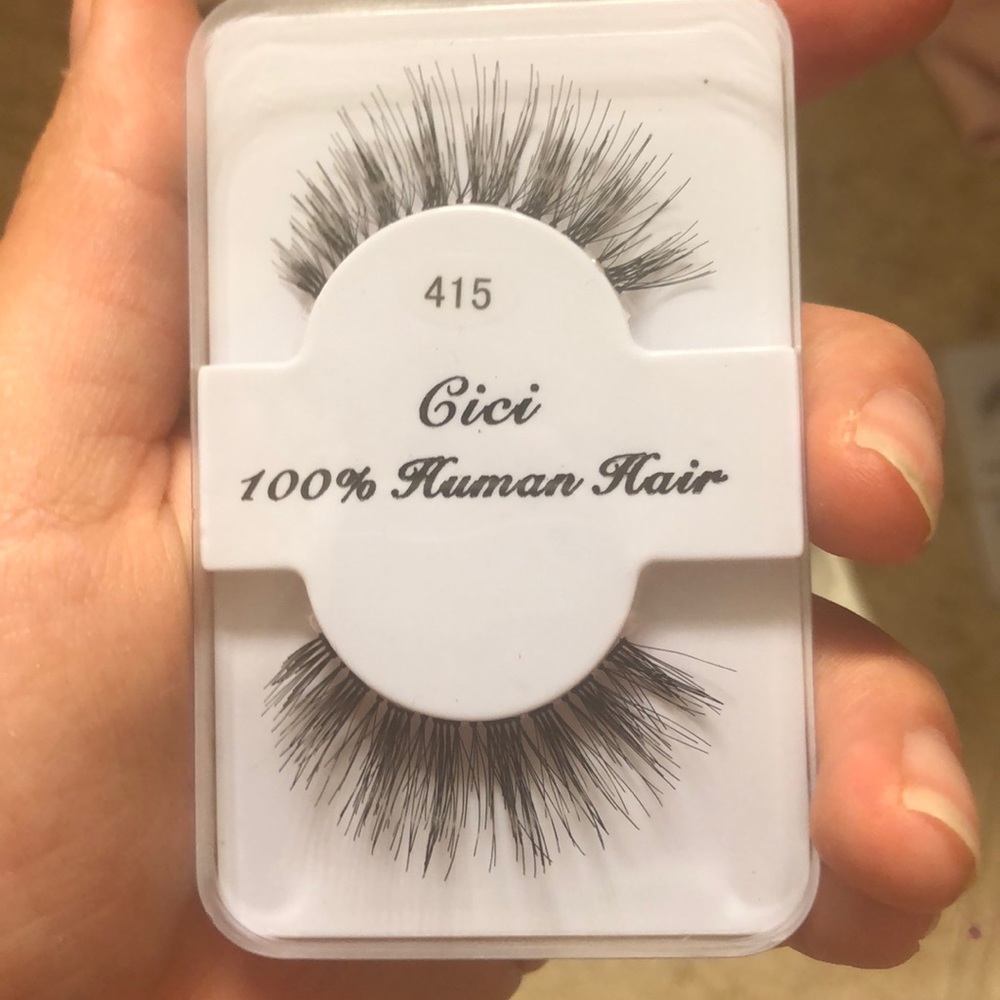 BRAND NEW LASHES